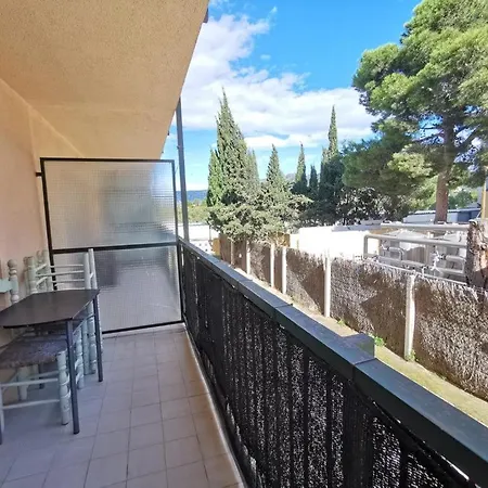 Estudio Para Disfrutar De Unas Vacaciones Inolvidables! * Roses